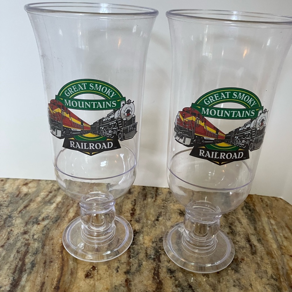 Great Smoky Mountains Railroad Clear Plastic Set